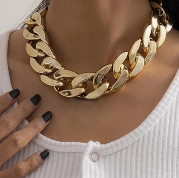 Cuban Link Choker Plastic Necklace NWOT - Picture 1 of 3